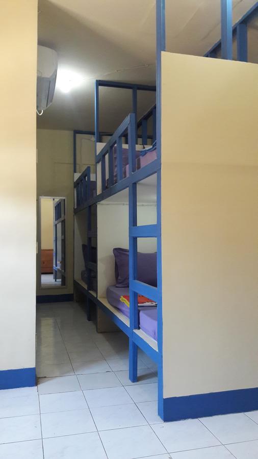 Centro Hostel Labuan Bajo Zewnętrze zdjęcie