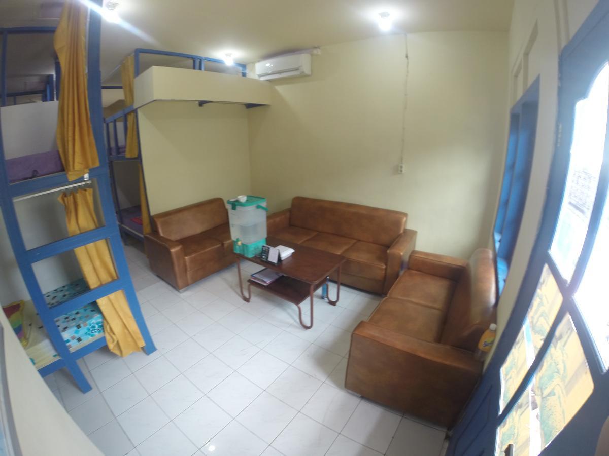 Centro Hostel Labuan Bajo Zewnętrze zdjęcie